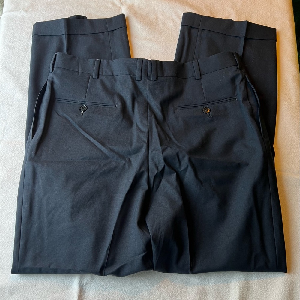 Claiborne suit black. @frances.rushlow - Picture 4 of 13